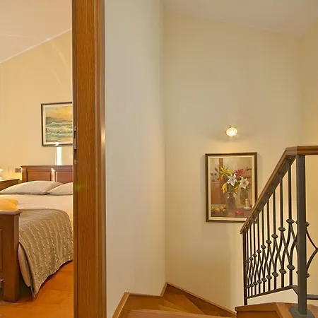 Beautiful Villa In Visnjan With Swimming Pool