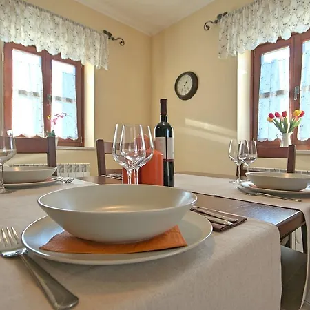 Vila Beautiful Villa In Visnjan With Swimming Pool Višnjan