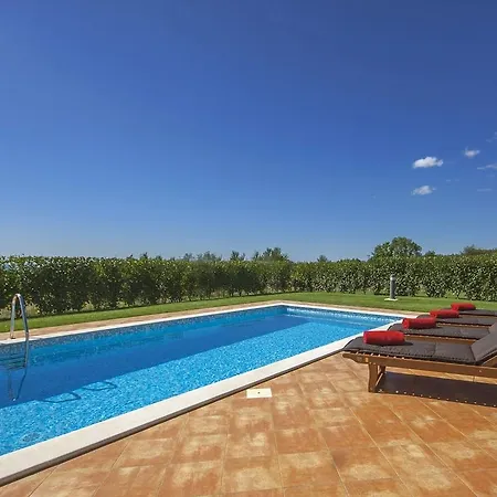 Vila Beautiful Villa In Visnjan With Swimming Pool Višnjan